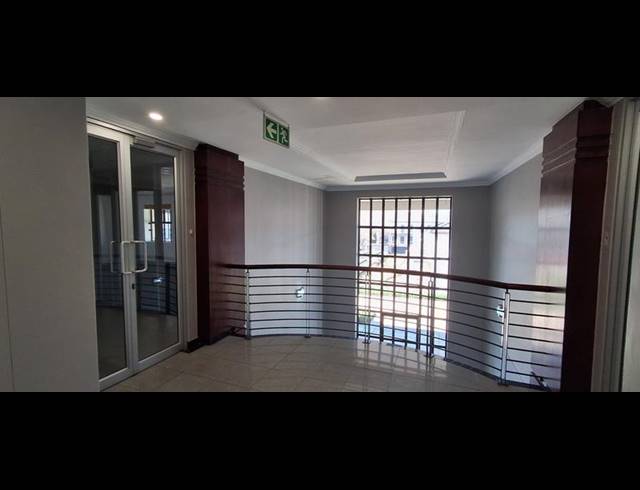 BUSINESS PROPERTY TO RENT IN BRYANSTON